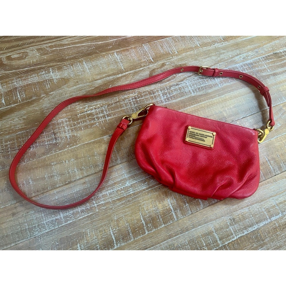 Marc Jacobs Classy Q Percy Crossbody Bag In Coral Leather Zip Adjustable Strap
